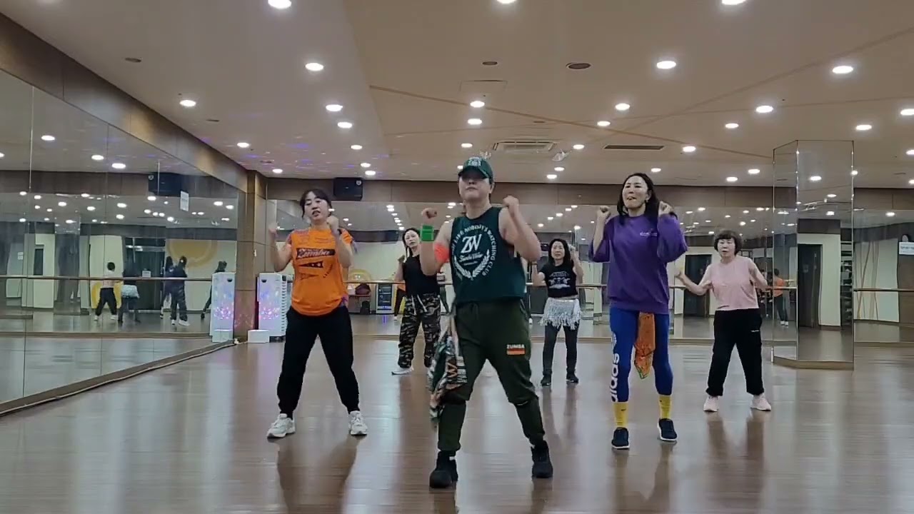 살아 빠져라 단체