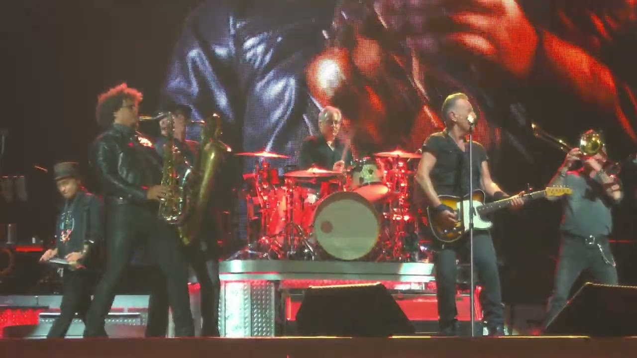 Bruce Springsteeen – Johnny 99 (Concert Full HD 4K) @ Paris La Défense Arena, Paris - France 2023