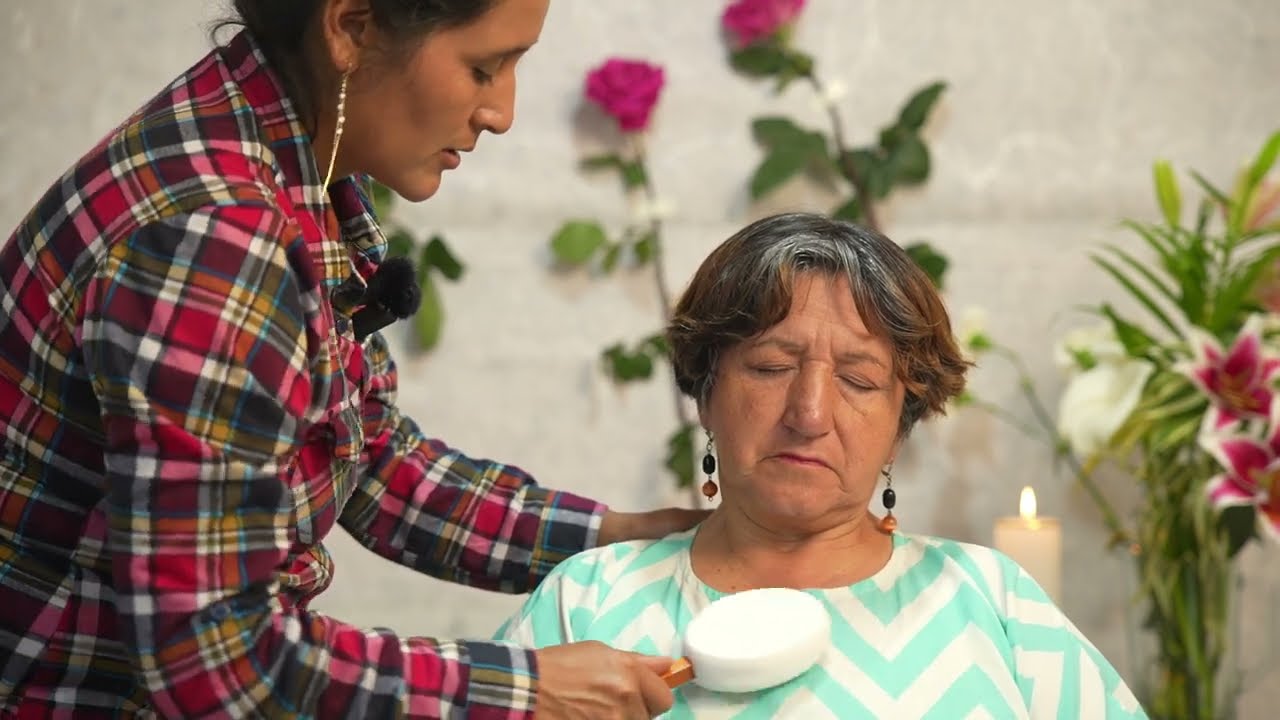 Masaje ASMR y limpia energética de Doña Esperanza con sonidos y susurros ASMR relajantes para dormir