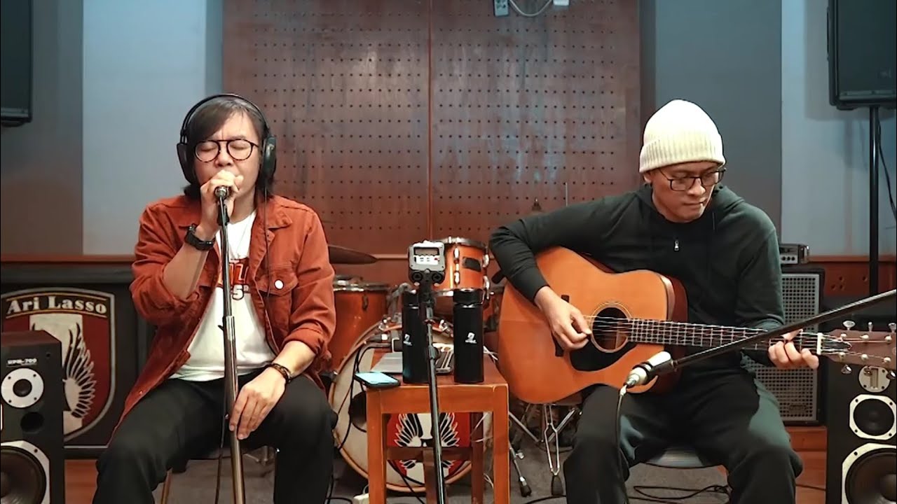 Kirana,Sebelum kau terlelap - Ari lasso feat Andra accoustic