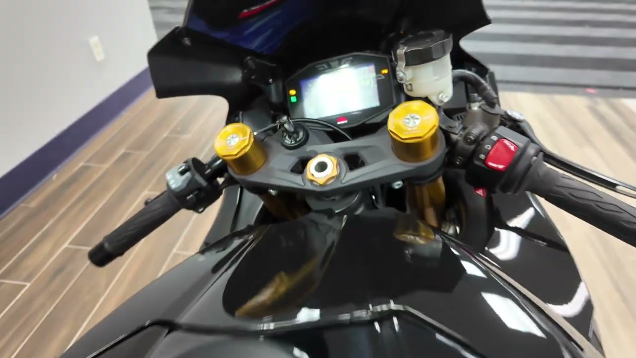2022 SUZUKI GSX-R1000