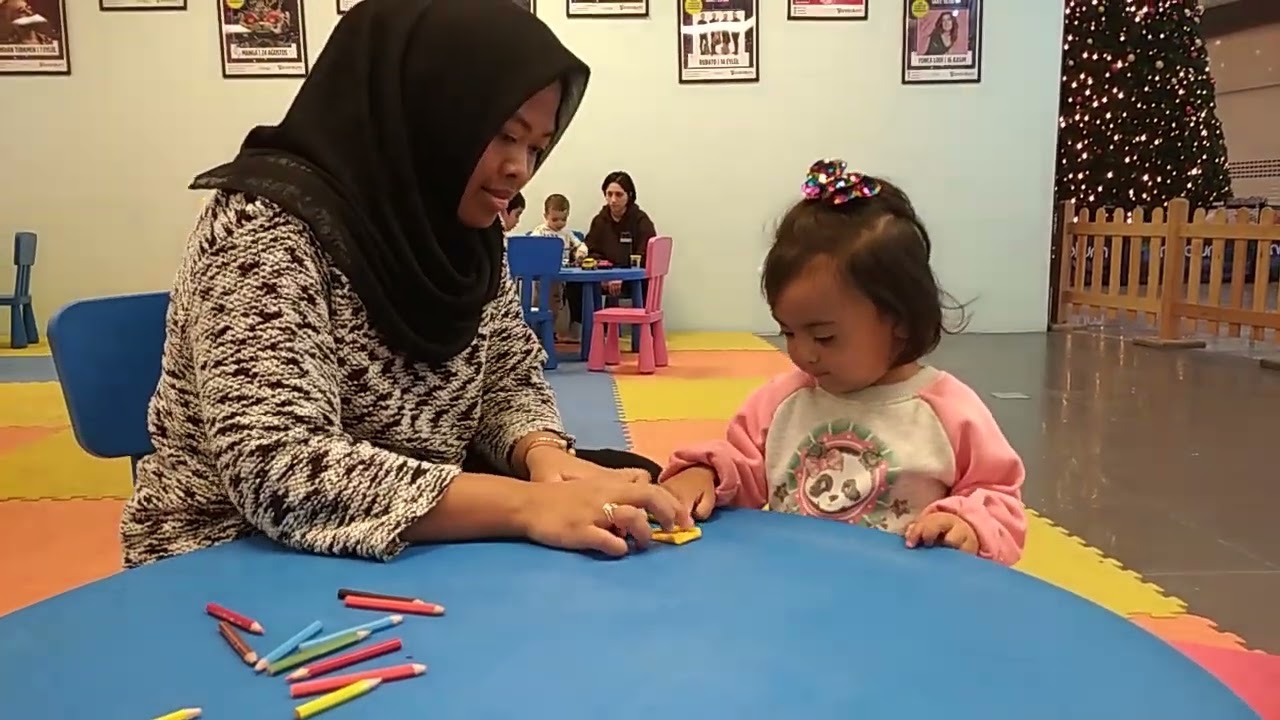 Indonesian Baby Inara Explores Clothing Store in Turkey and Toys Place