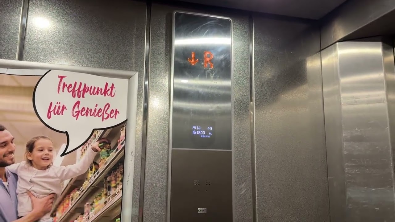 Schmersal (mod. durch KONE) Aufzug (groß) in der Rathaus-Galerie in Wuppertal 