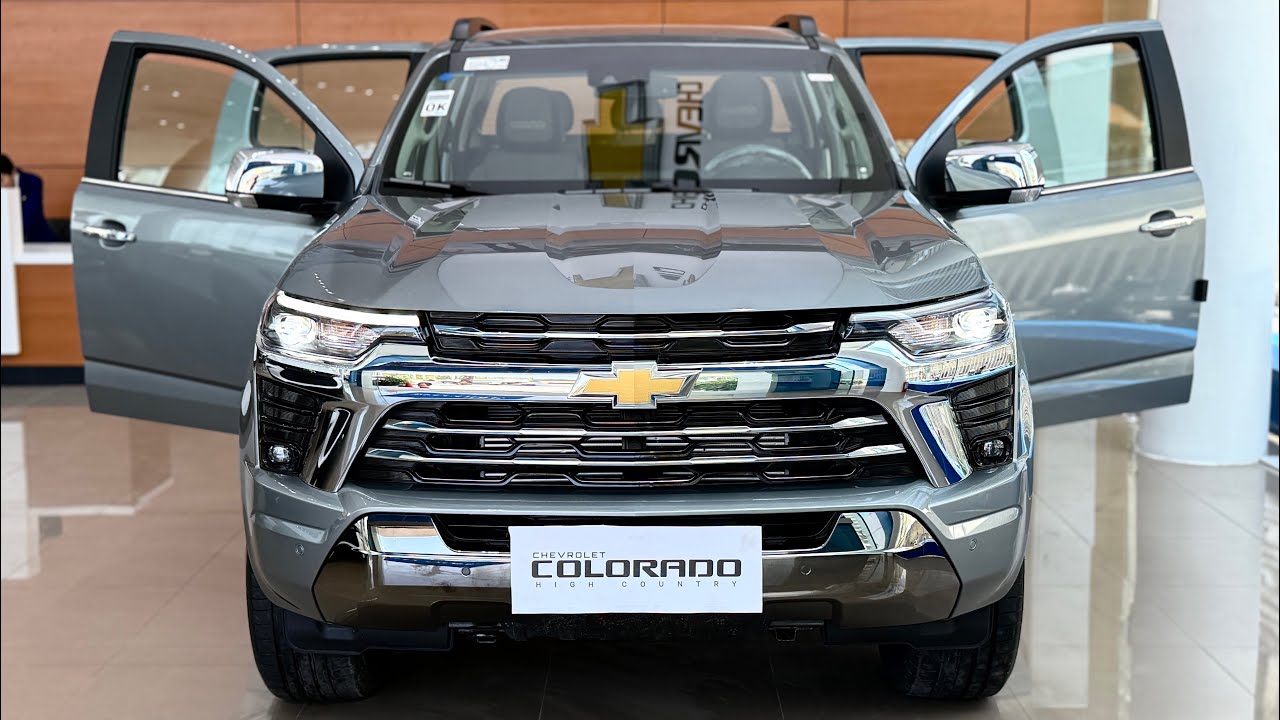 All-New Chevrolet Colorado 2026 - 2.8L Next Gen Duramax Engine 8AT 208Hp | Pickup 4x4 Silver 