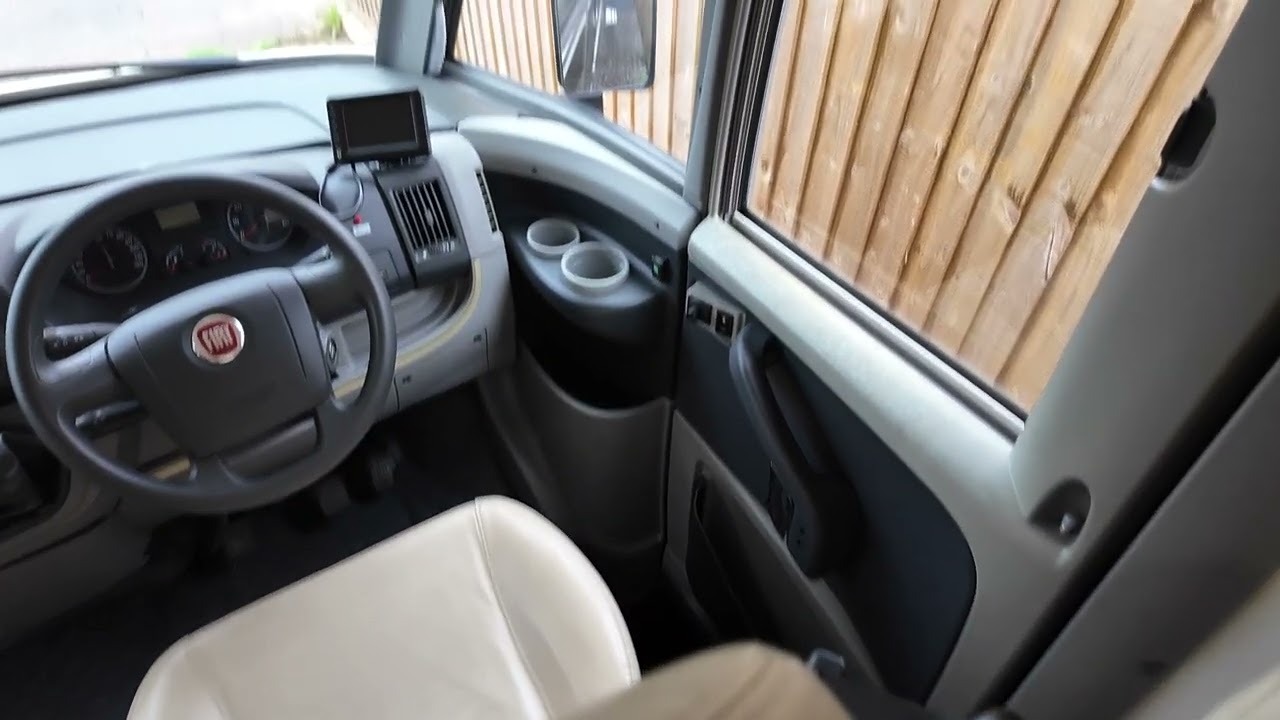 Burstner Elegance i821G 2010 New Shape