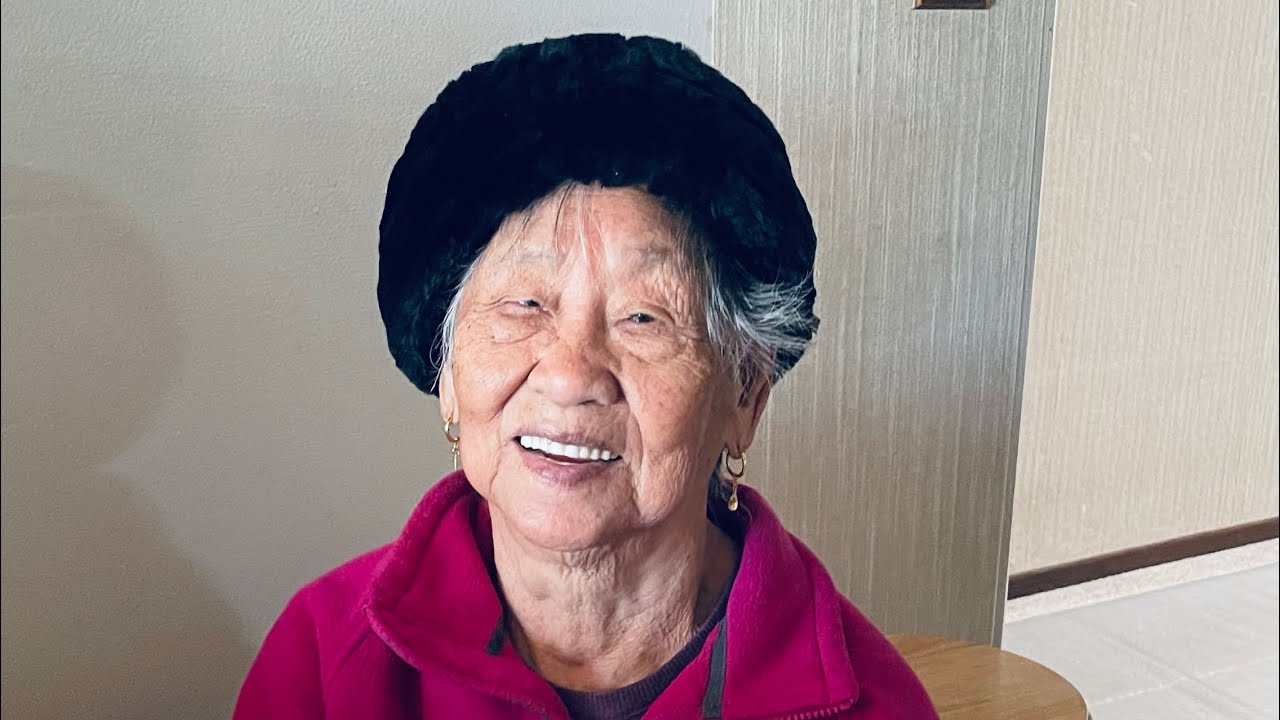 Iu Mien Traditional Song by Nai Fou Saechao