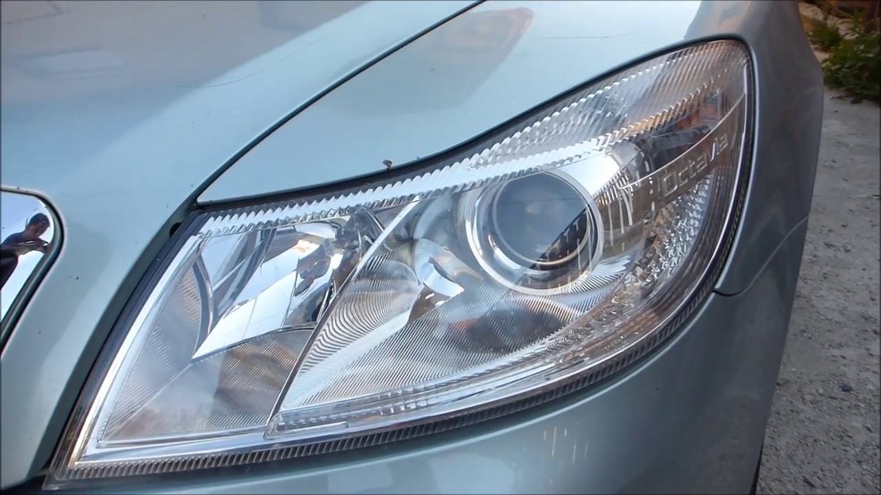 Schimbare bec far faza scurta H7 la Skoda Octavia 2, audio: Romana