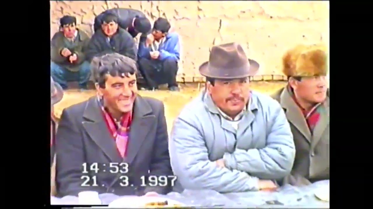1997 Yil toylardan lavxalar tomosha qiling