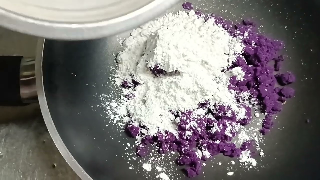 กูเตนฟรีซาลาเปาไส้มันม่วง/Gluten-free purple sweet potato buns