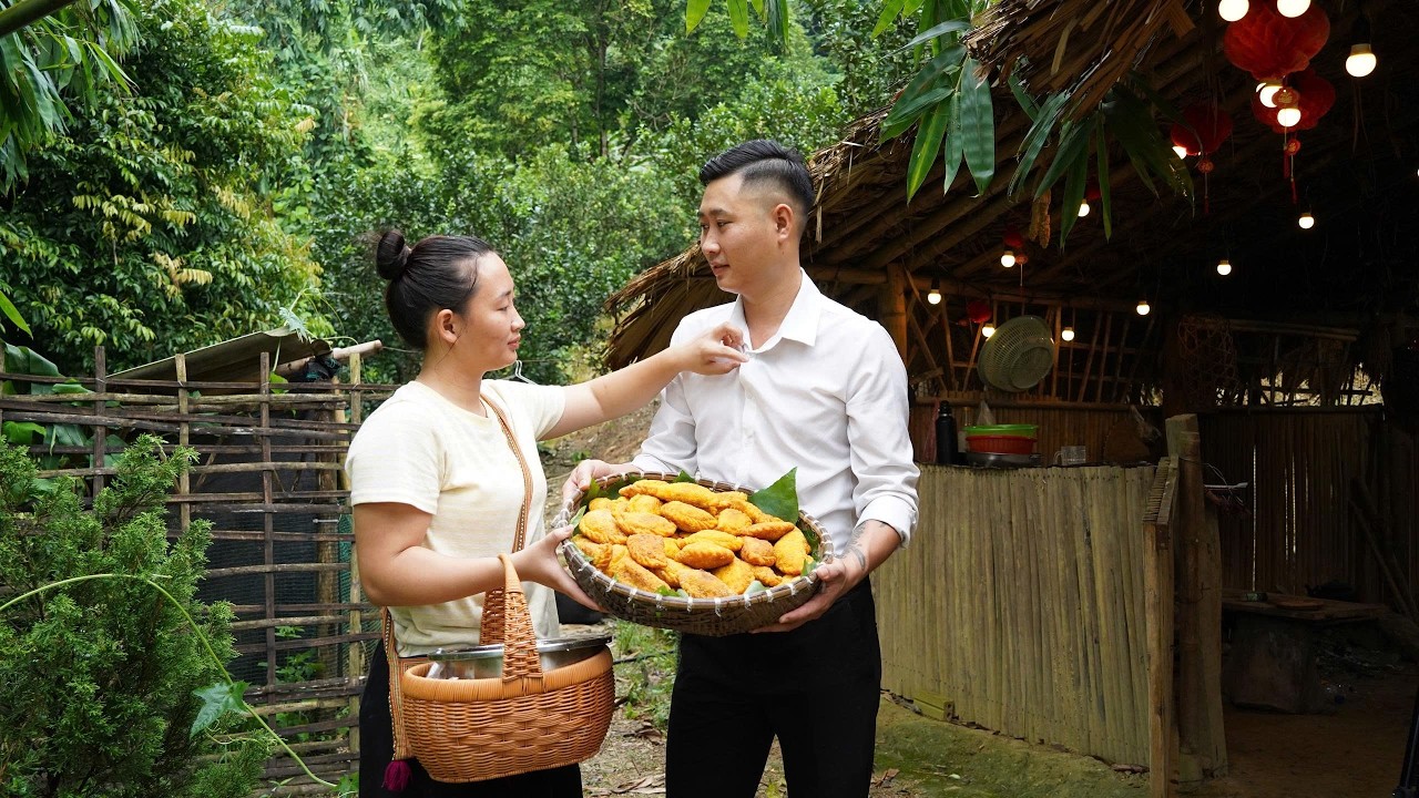 CEO Tuan braved a fierce storm to help a single mother prepare special cakes.