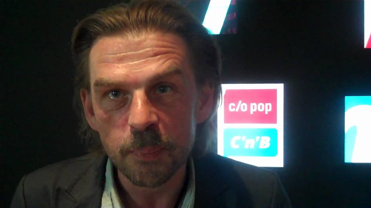 Frank Tentler im Gespr&auml;ch mit Frank-M. Fischer auf der C&acute;n&acute;B in K&ouml;ln