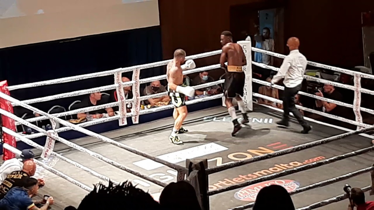 'SUPER'Steve Martin vs Peter Salami (round 4)