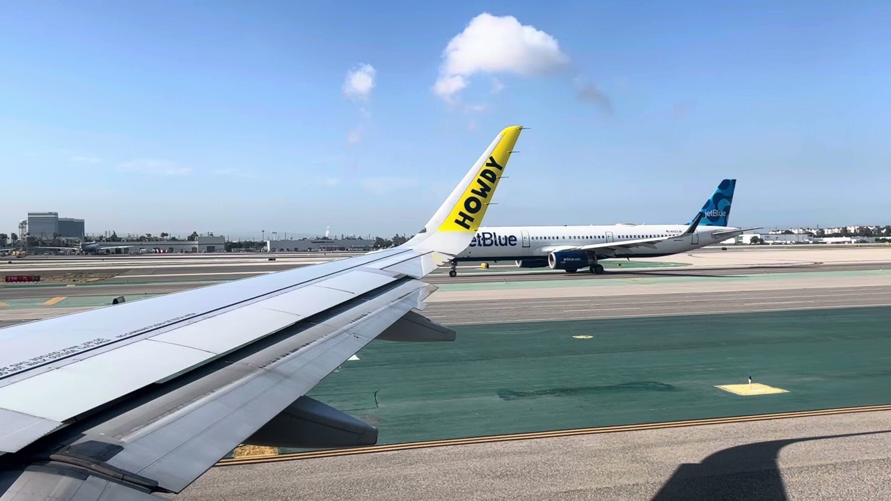 Spirit Airlines Flight 2330 Airbus A320 takeoff from Los Angeles International Airport