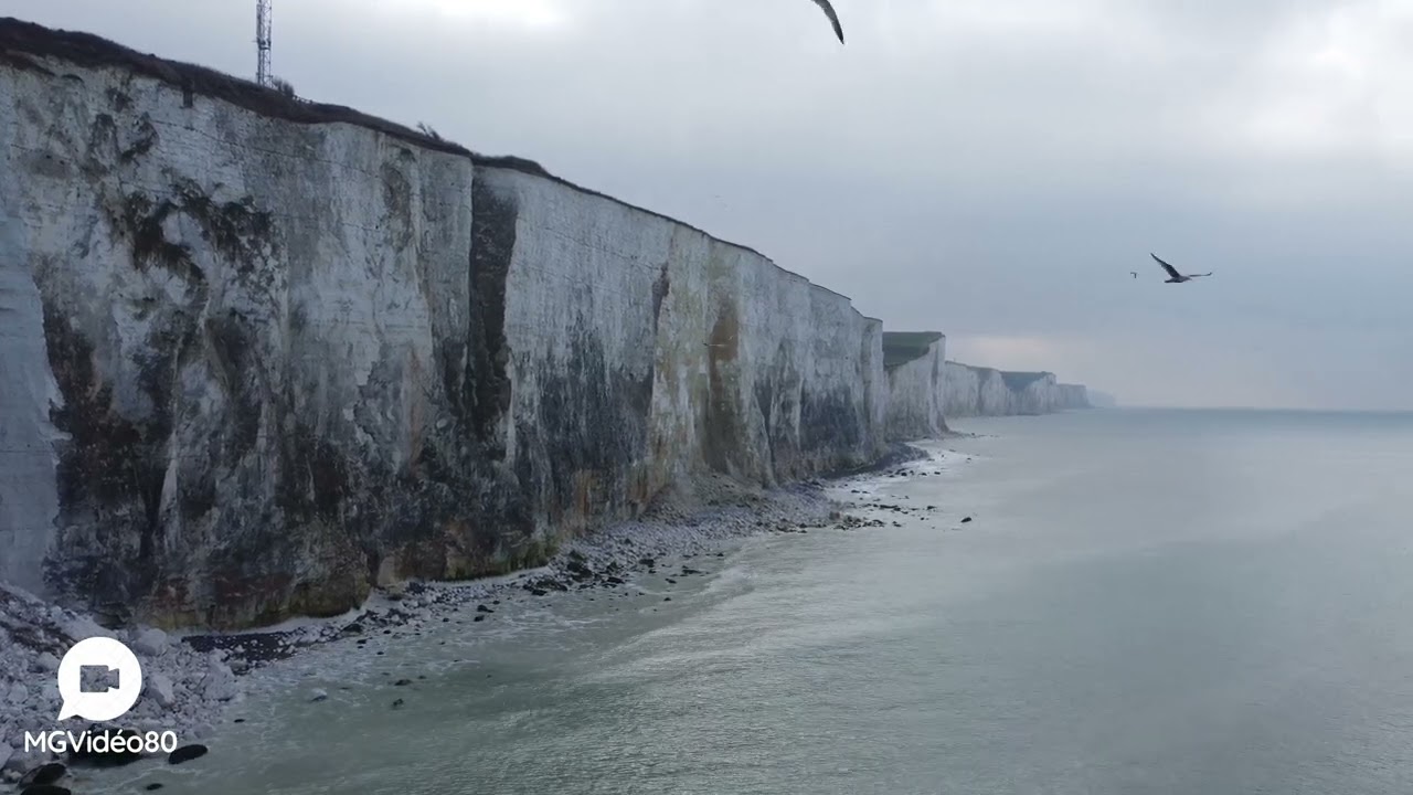 Ault: éboulement de la falaise.
