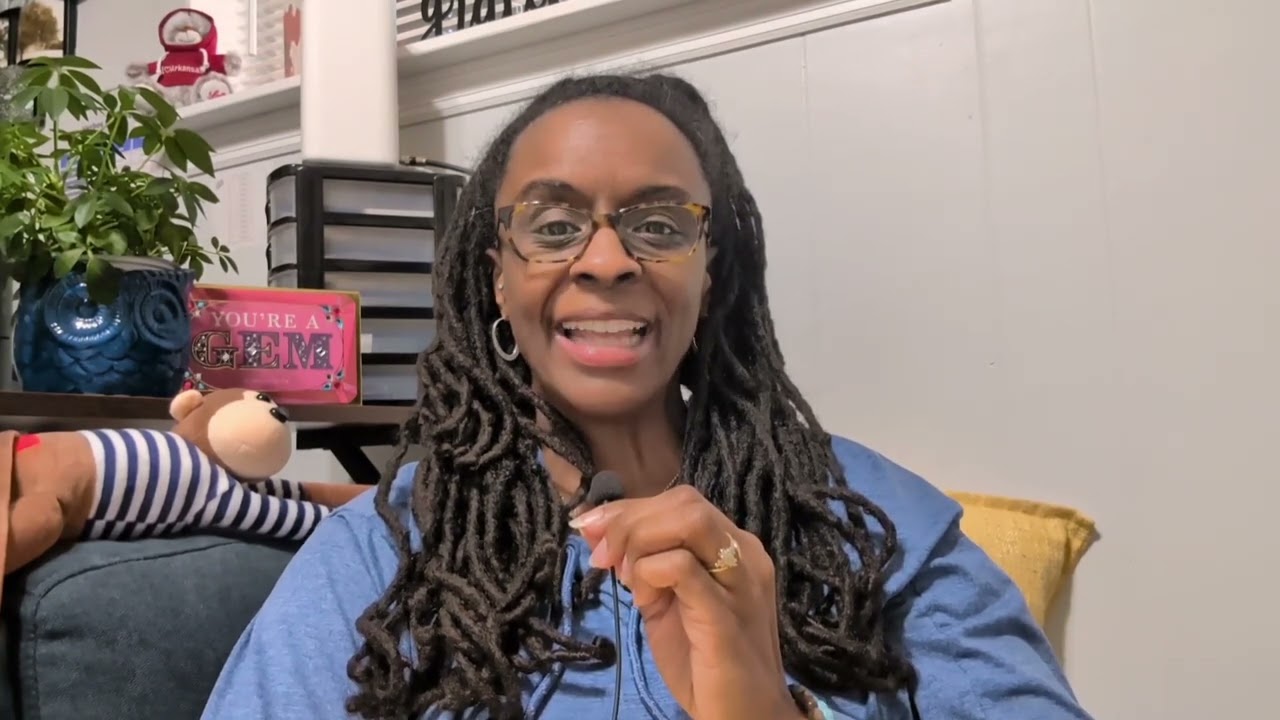 👂Listening Comprehension Practice | Slow English Fridays with Davind 