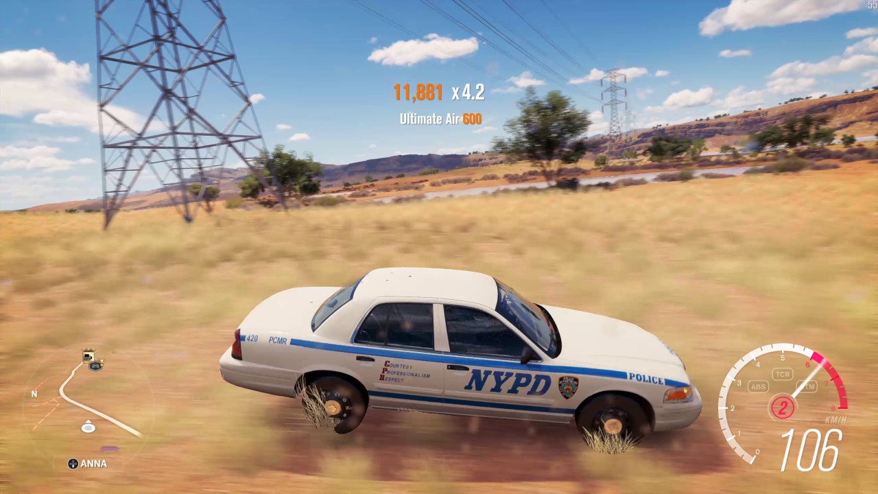 2010 Ford Crown Victoria Police Interceptor - Speed Jump Crash Test - Forza Horizon 3 - 1440p 60fps