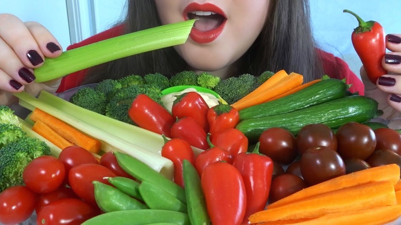 HEALTHY EATING ASMR Raw Veggie Platter - EXTREMELY Satisfying Crunchy Sounds!