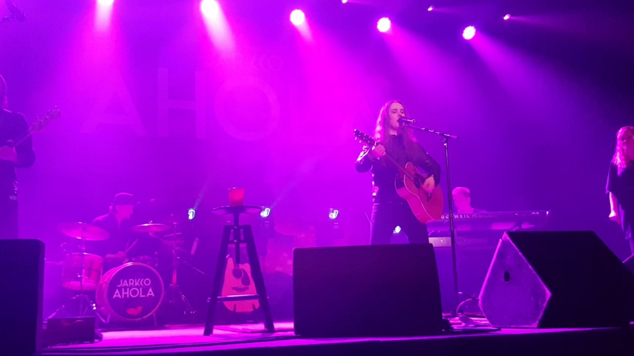 2017 03 03 Jarkko Ahola - Lady in black