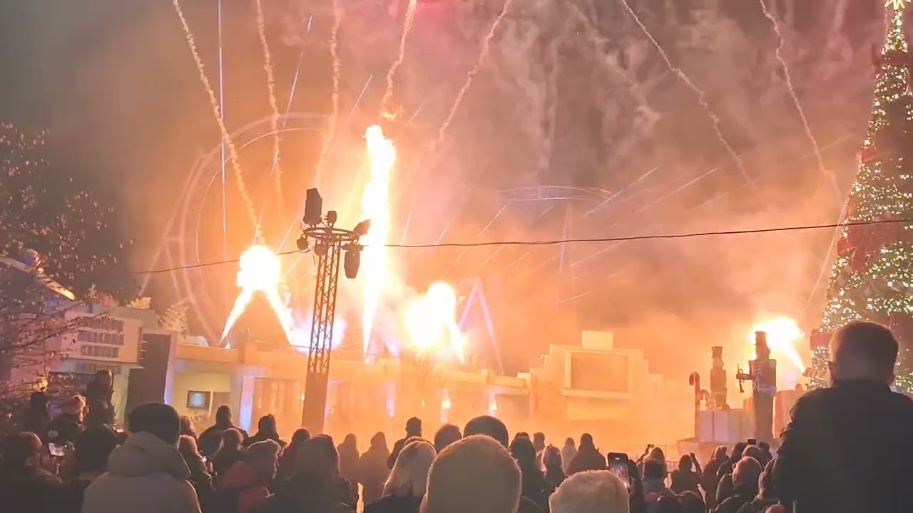 Movie Park Germany Hollywood for Christmas 13.12.2025 Abschluss Show