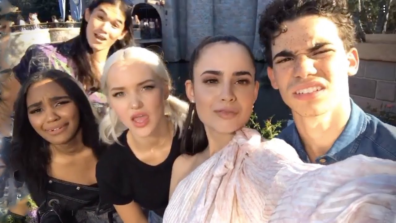 Descendants Cast | Instagram Livestream | July 14
