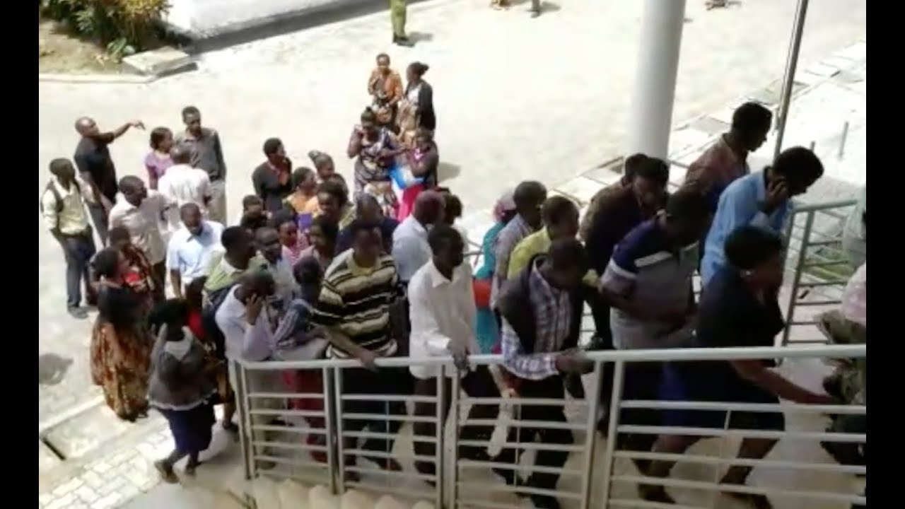 WALIMU MWANZA WAANDAMANA KUDAI MALIPO YA UHAMISHO