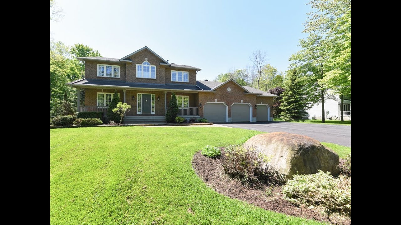 6468 Waddion Drive - Greely, ON