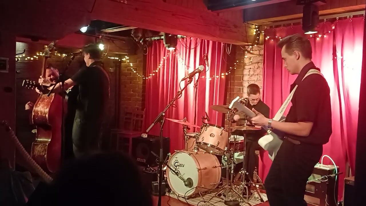 Nick Rumble & the Rockers rockin" with Tongue Tied Jill