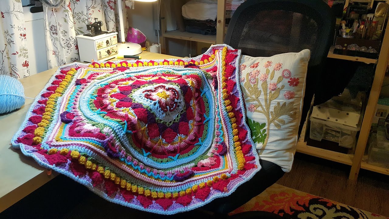 5. كروشيه عالم صوفي Sophie's Universe