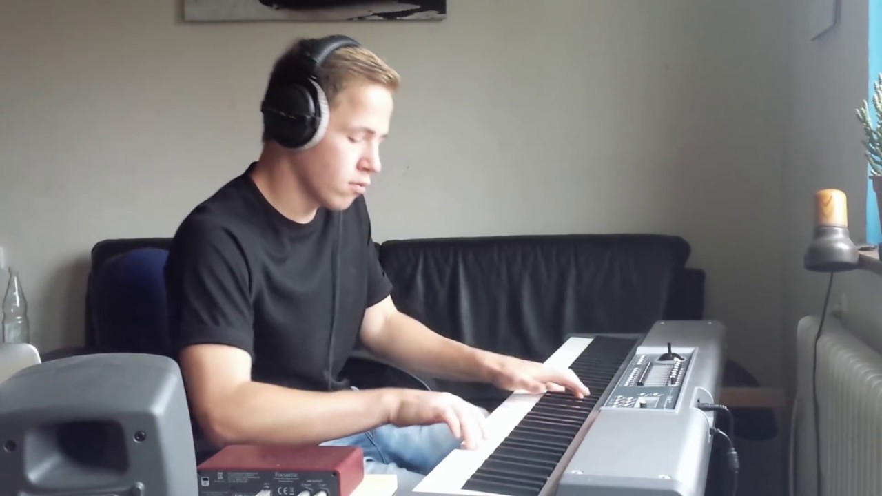 Avicii, Vargas & Lagola - Friend Of Mine (Piano Cover)