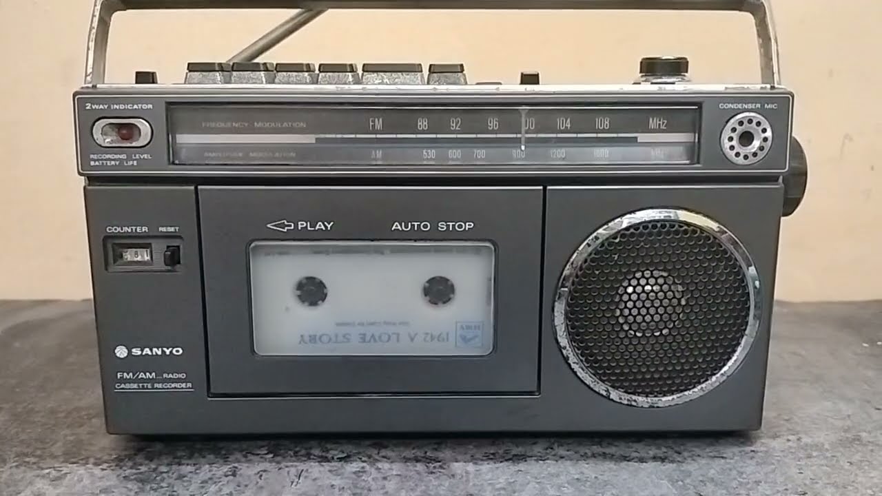 Prakash More - Japan Sanyo M 1700 AF AM FM Tape recorder -3000- Call 9372287460