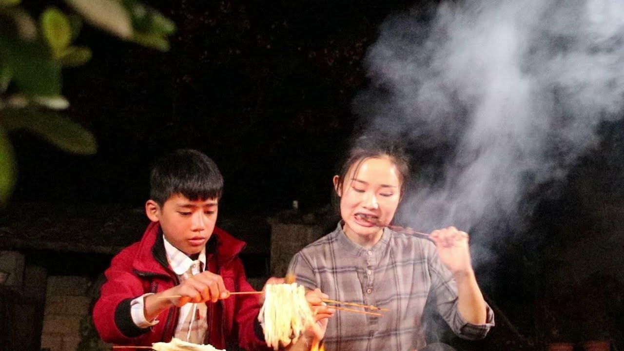 立冬了，生点儿火，烤点儿肉，喝点儿酒【滇西小哥】