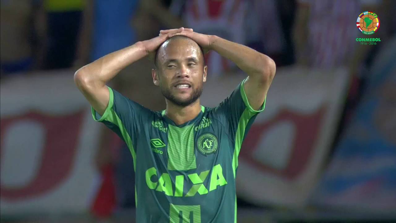 Junior se impone 1-0 a Chapecoense