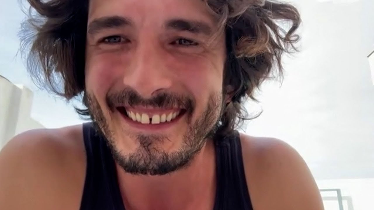Yon González en el papel de Alberto Márquez: el heredero de Velvet