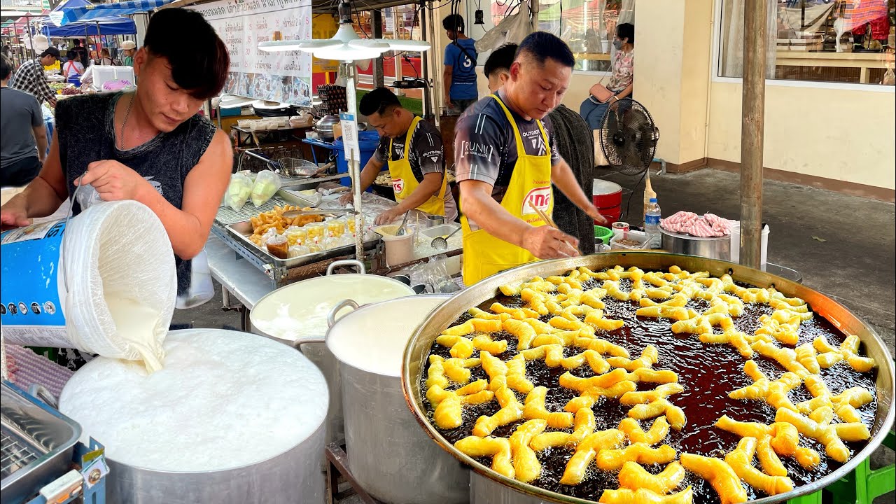 Famous Donut Master! 30 Years of Making The Best Asian Donuts | Thai Street Food