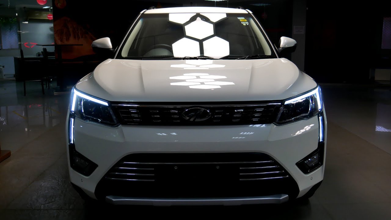 Mahindra XUV300 2022 W8 AMT(O) Diesel | Impressive Quality and Safety Features | Detailed Review