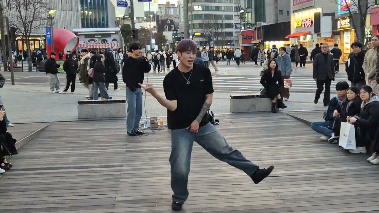 20240310 182644 #원오브 #ONEof 신촌 버스킹 Sinchon Busking