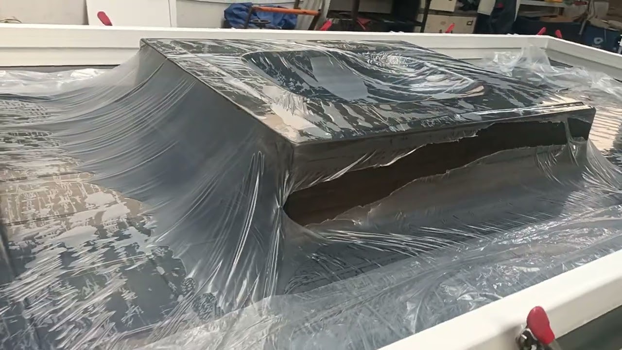 Corian solid surface vacuum forming with membrane vacuum press thermoforming machine hot air oven