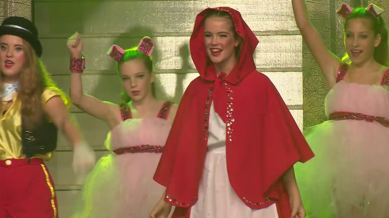 Showdans Shrek junioren dansmariekes Kaninefaaten 2018/2019