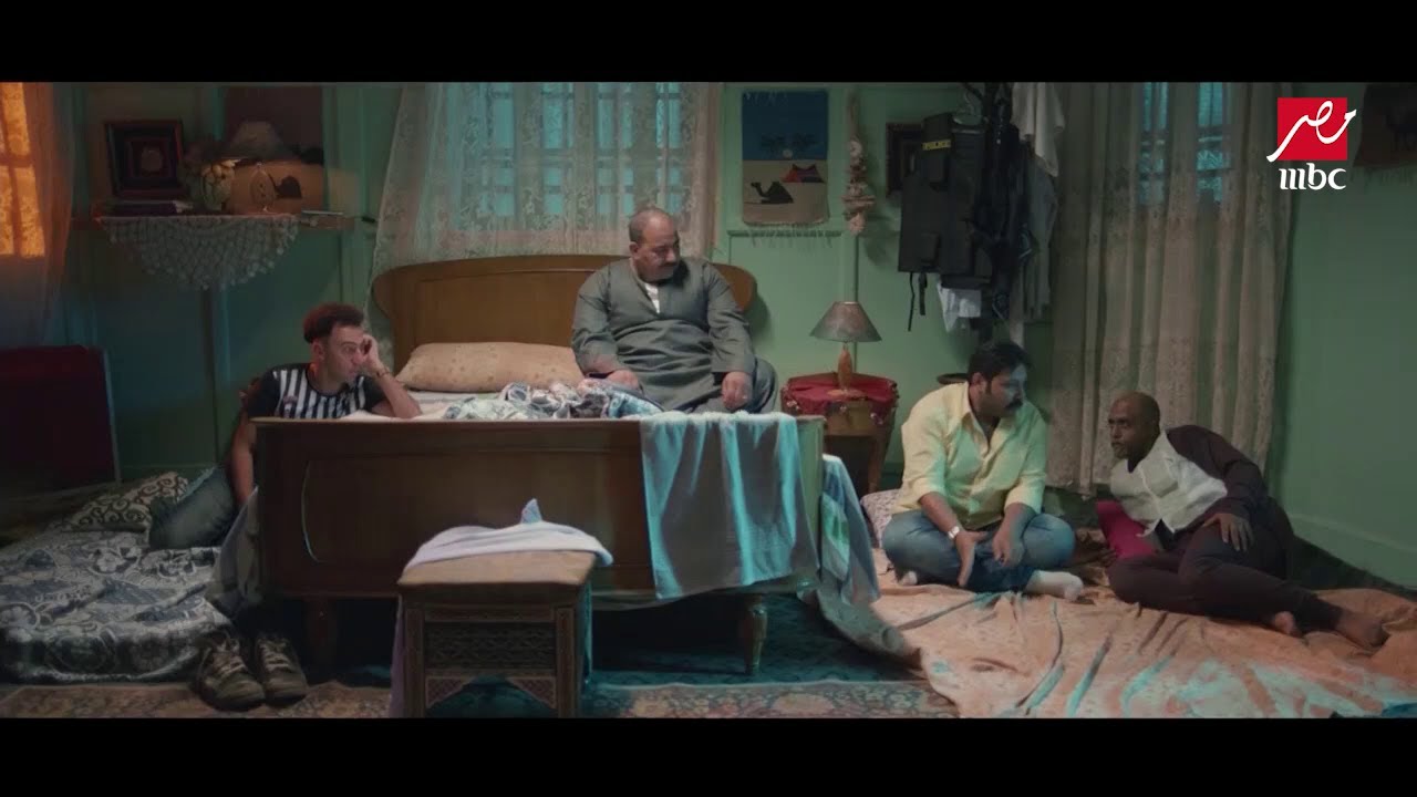 خفة يد - وانت وسط الشلة وتتعرف إنك فى قصة حب