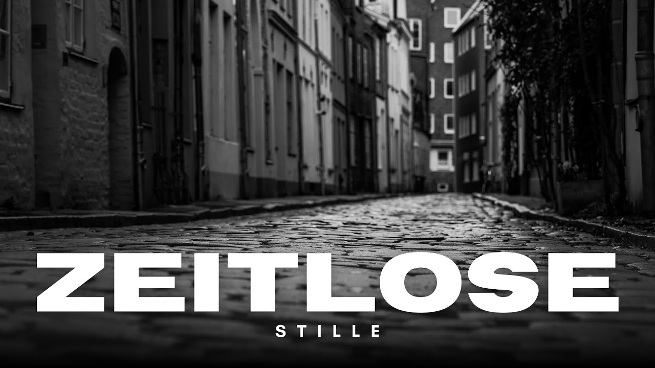 Street Photography POV: Verschneites Lübeck in Schwarzweiß