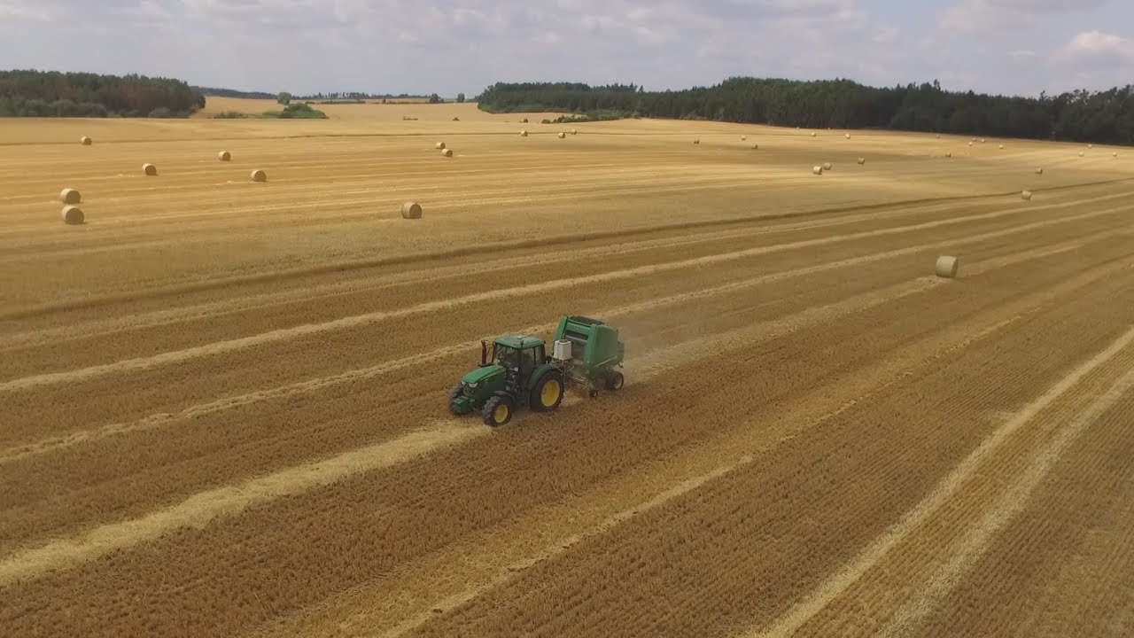 Lisování slámy | John Deere 6125M & John Deere 854 MaxiCut | DJI