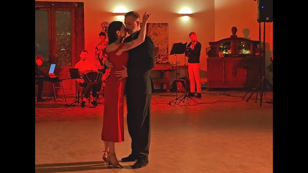 Joanna Jabłońska & Piotr Bochiński, Tango am See Goerlitz, Zum (Bandonegro)