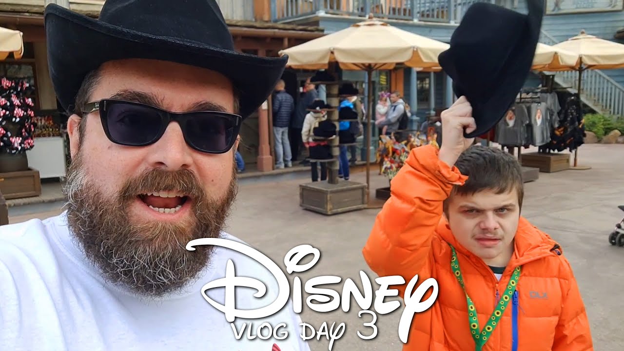 DISNEYLAND PARIS! Day 3 Vlog | Disneyland Park, Anna's Birthday & Illuminations!