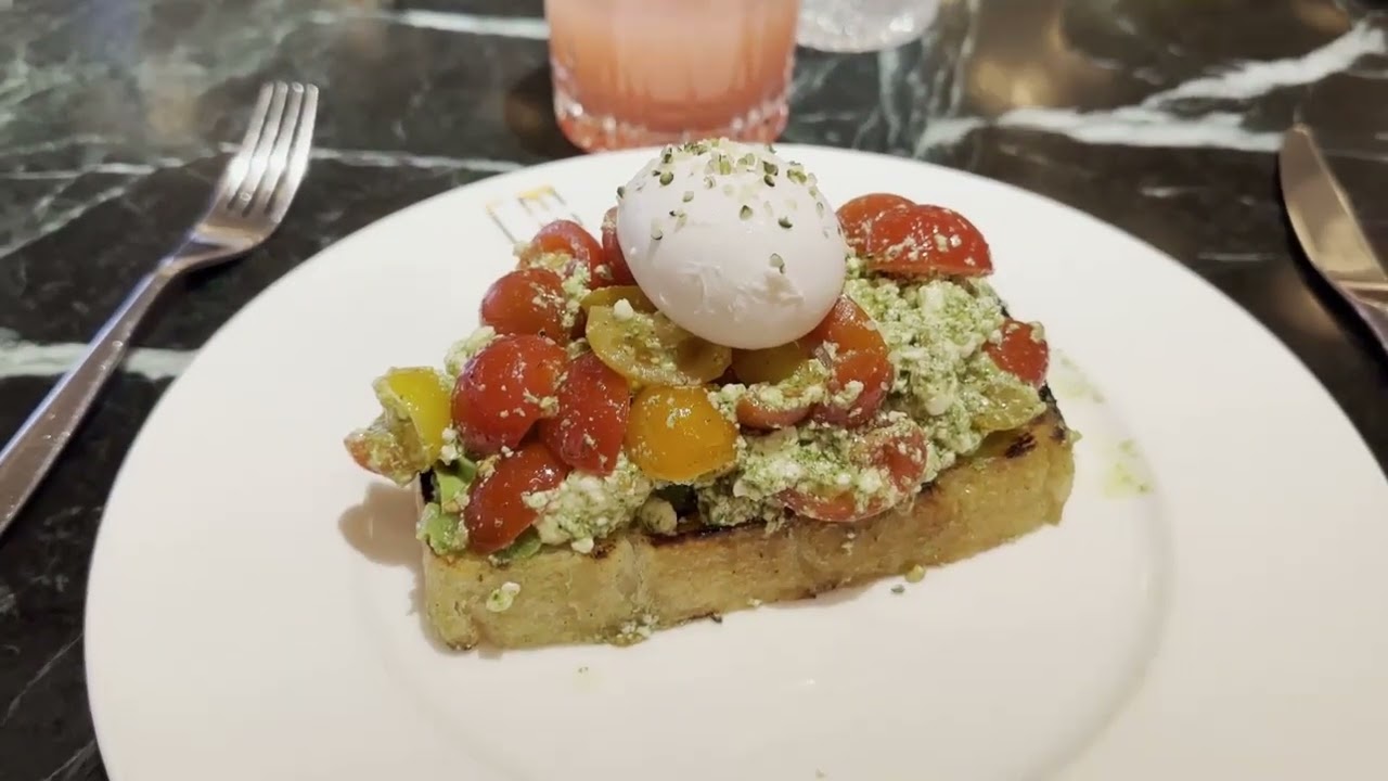 Four Seasons - Montreal