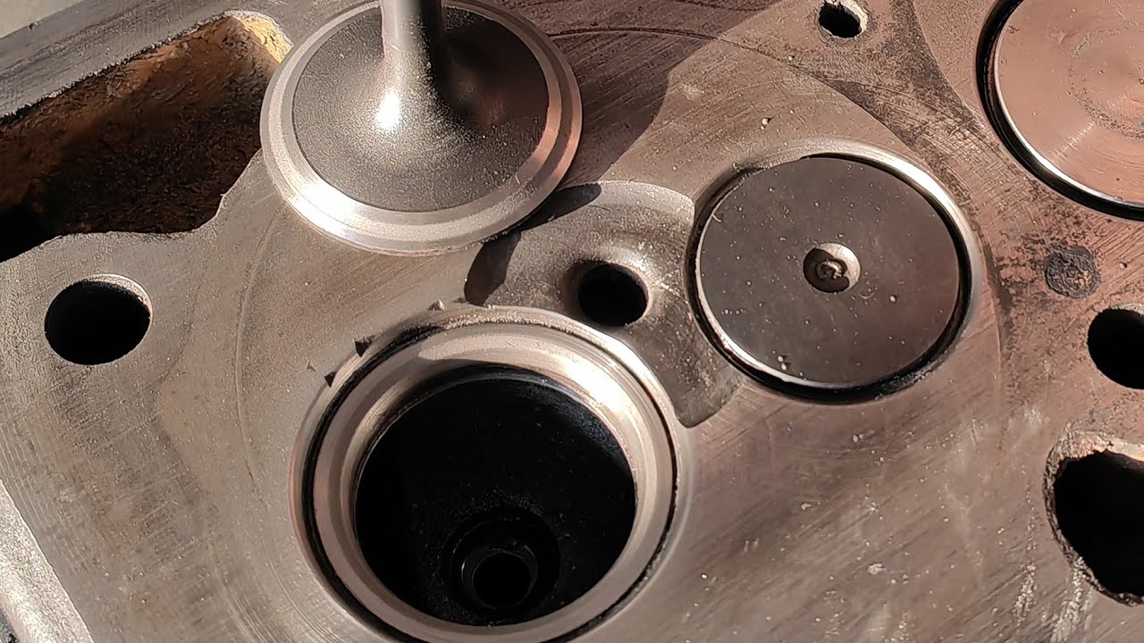 how to head valve granding // 480 fiat tractor head valve repair