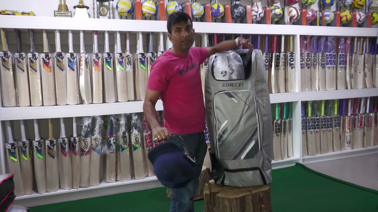 SG Ashes X1 Wheelie Duffle Cricket Kit Bag Review by CricketMerchant.com #SGcricket #SGcricketkitbag