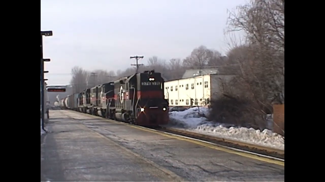 Guilford Rail Systems EDPB Ballardvale Station Andover Mass 03-01-2003 with GP40 HIGH HOOD leader!