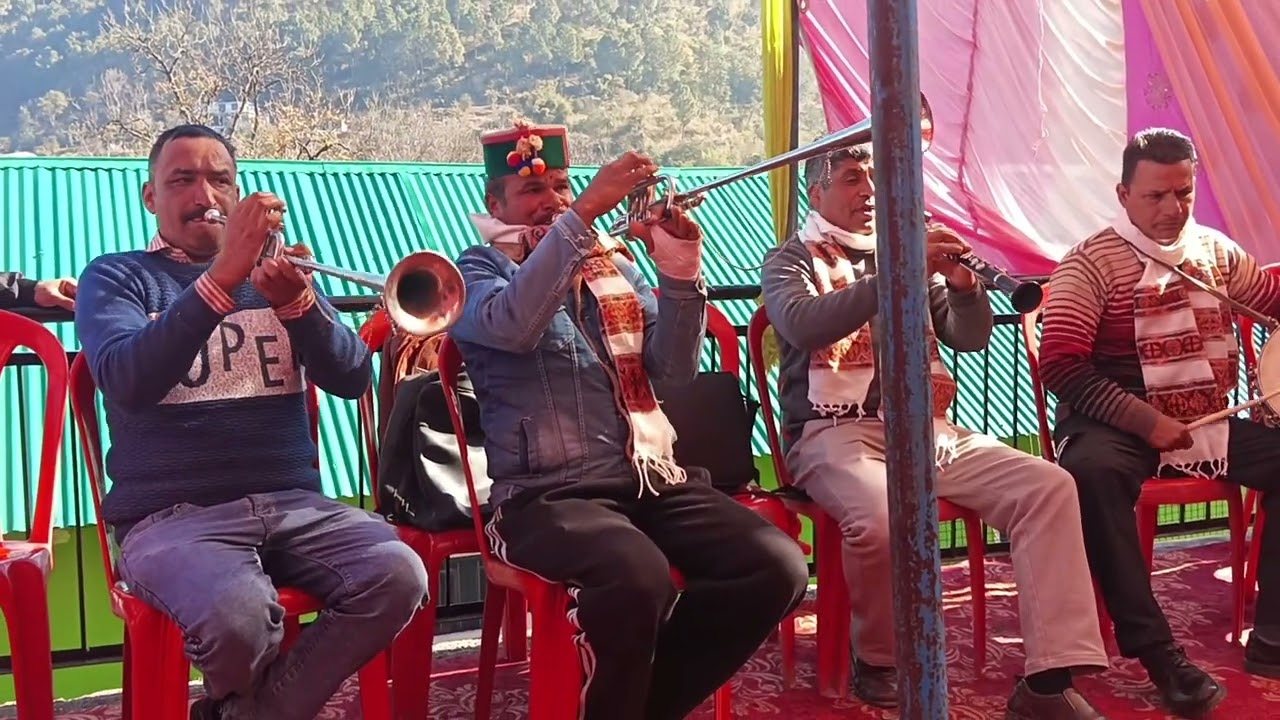 बहुत ही धमाकेदार प्रोग्राम मास्टर घन श्याम जी का...#pahadi #pahadifolkmusic 🎵🎵🎷🎷🎷