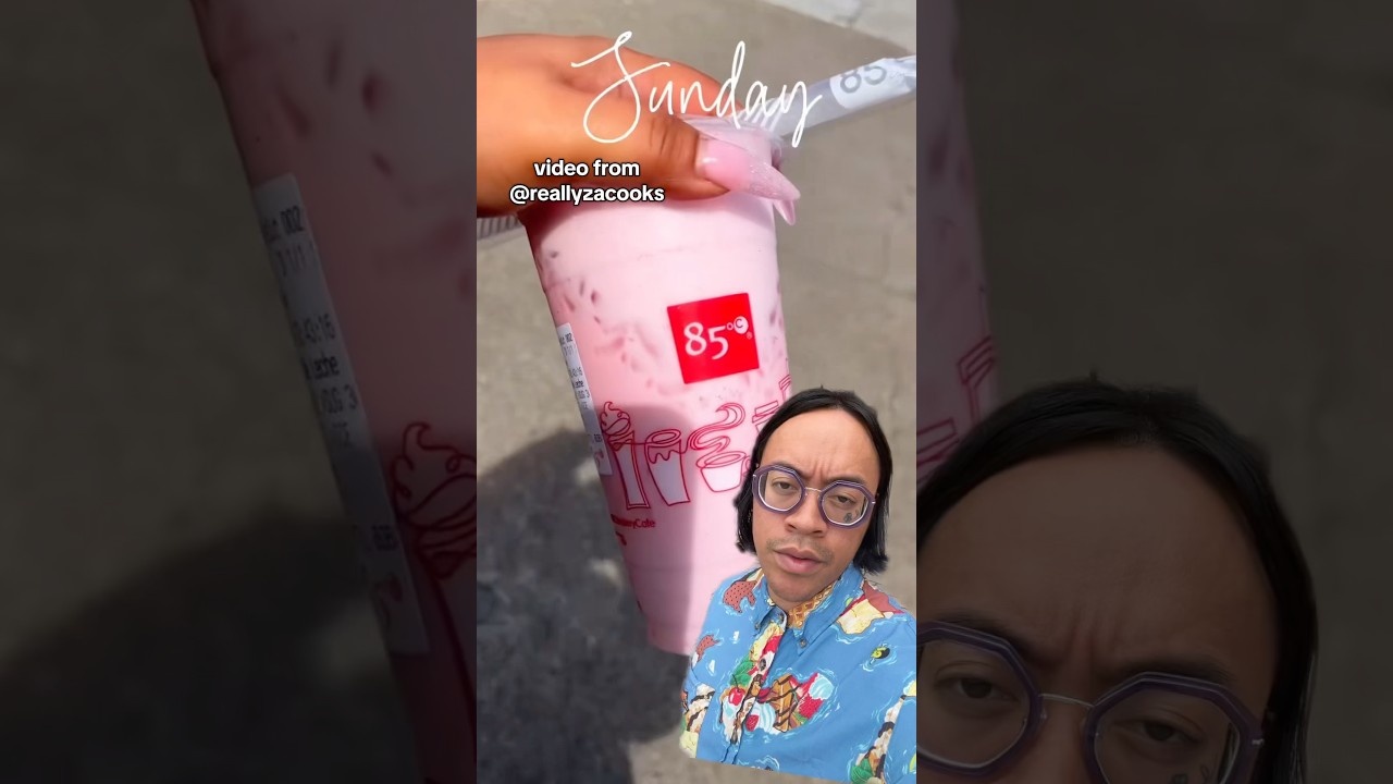 Trying a Strawberry de Leche from 85 Degree Bakery