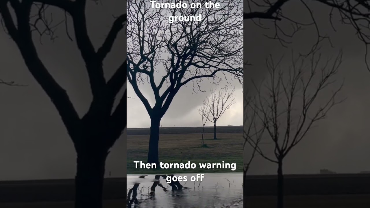 Texas twister #livestormchasers #severeweather #weather #tornado #texas #txwx